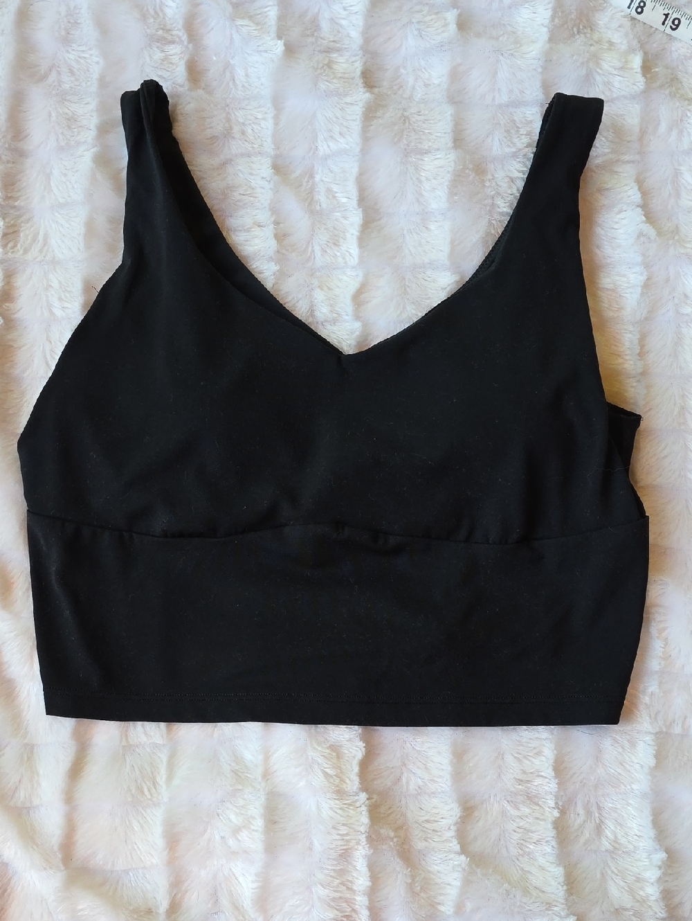 Old Navy Black Active V-Neck Tank Top